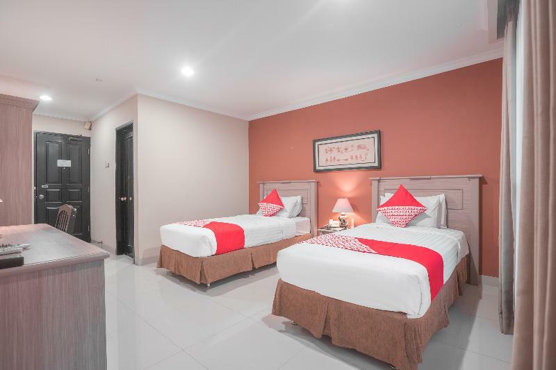 534 Sriwijaya Hotel Jakarta Exterior photo